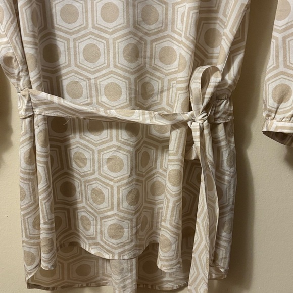 New York & Company Cream Geometric Long Sleeve Blouse - Picture 7 of 15
